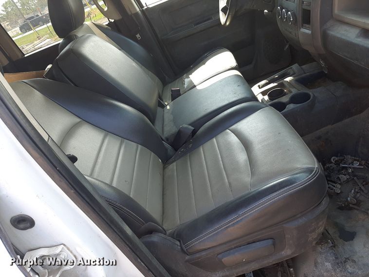 image for item OF9435 2011 Dodge Ram 2500  Crew Cab pickup truck