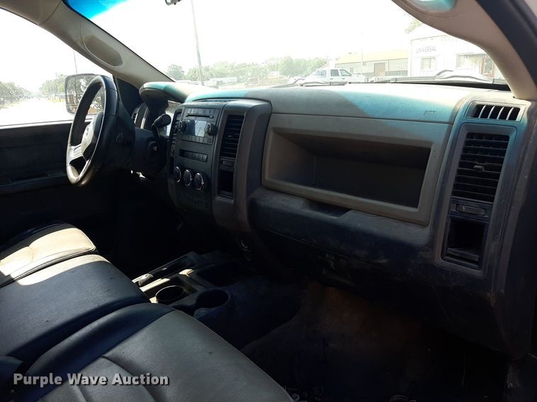 image for item OF9435 2011 Dodge Ram 2500  Crew Cab pickup truck