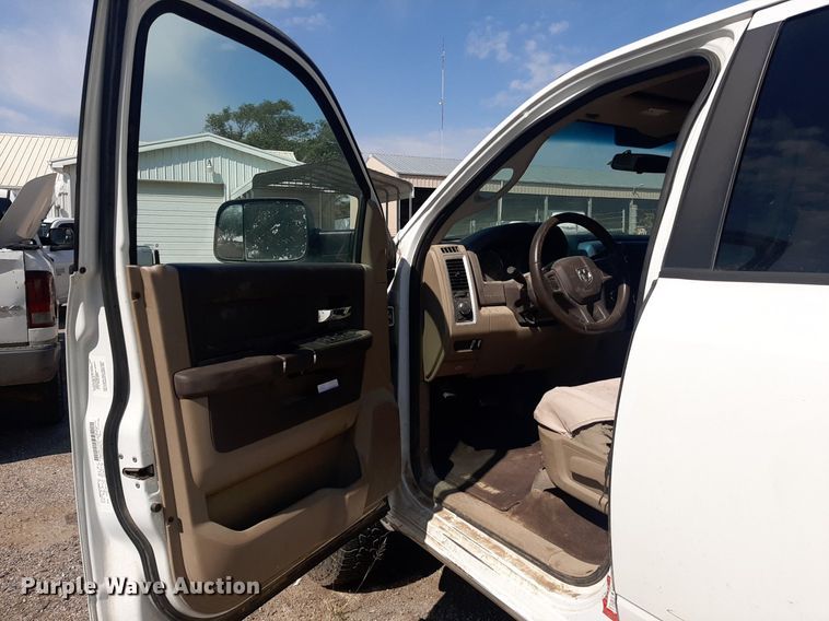 image for item OF9436 2012 Dodge Ram 2500  Crew Cab pickup truck