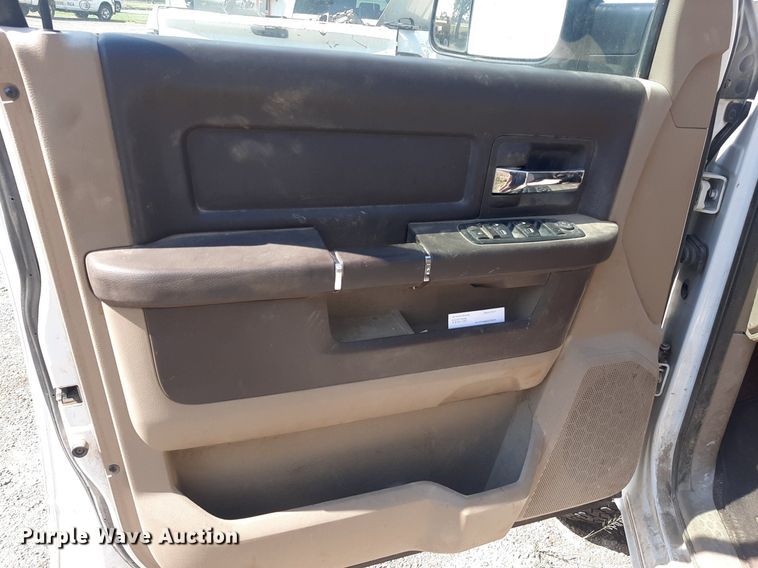 image for item OF9436 2012 Dodge Ram 2500  Crew Cab pickup truck