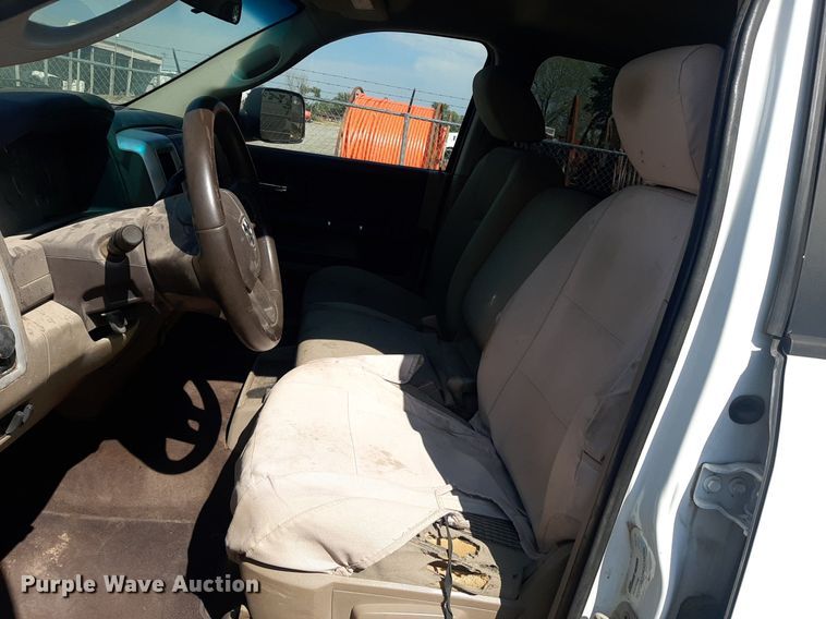 image for item OF9436 2012 Dodge Ram 2500  Crew Cab pickup truck