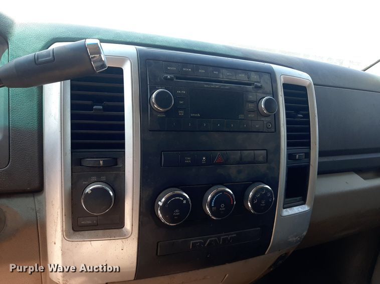 image for item OF9436 2012 Dodge Ram 2500  Crew Cab pickup truck