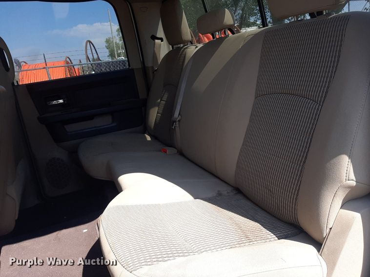image for item OF9436 2012 Dodge Ram 2500  Crew Cab pickup truck