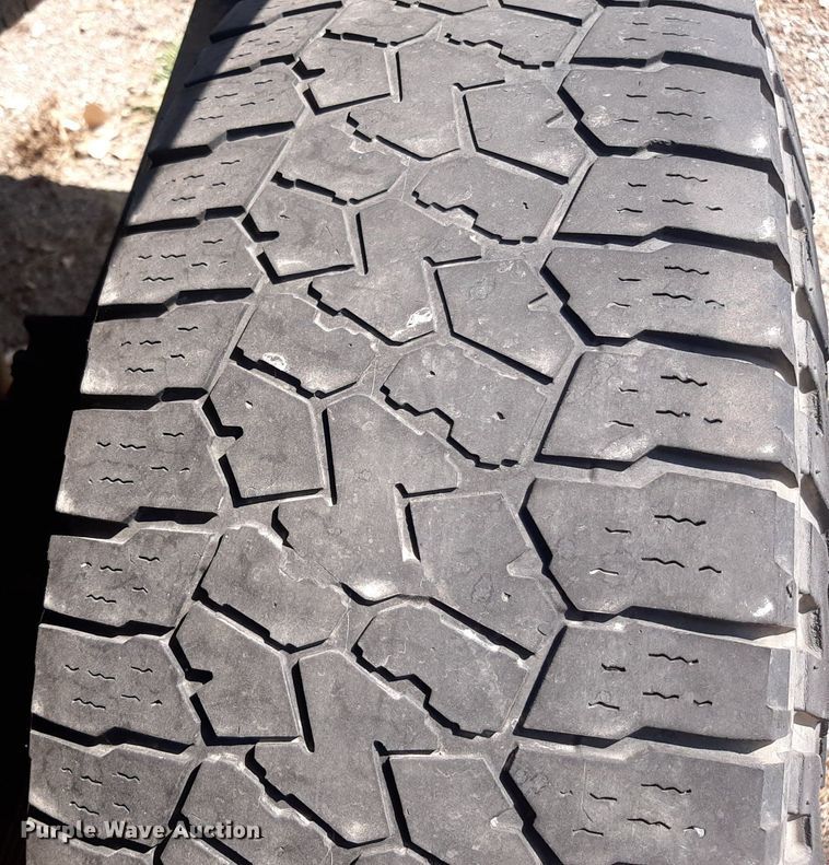 image for item OF9436 2012 Dodge Ram 2500  Crew Cab pickup truck