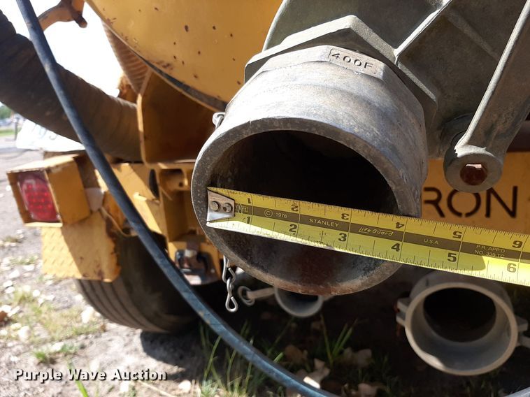 image for item OF9437 2008 Vac-Tron FM350DT-H  vacuum excavator