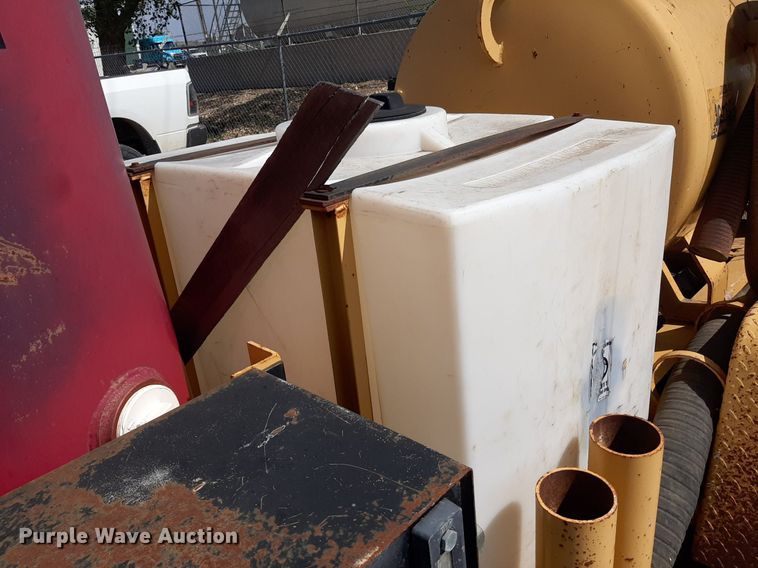 image for item OF9437 2008 Vac-Tron FM350DT-H  vacuum excavator