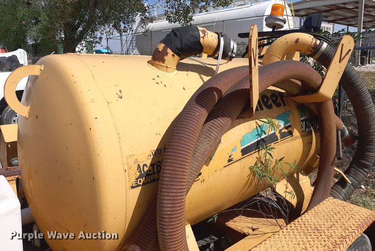 image for item OF9437 2008 Vac-Tron FM350DT-H  vacuum excavator