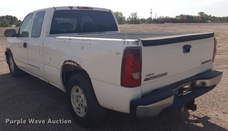 image for item OF9459 2003 Chevrolet Silverado 1500  Ext. Cab pickup truck