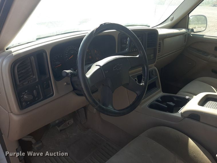 image for item OF9459 2003 Chevrolet Silverado 1500  Ext. Cab pickup truck