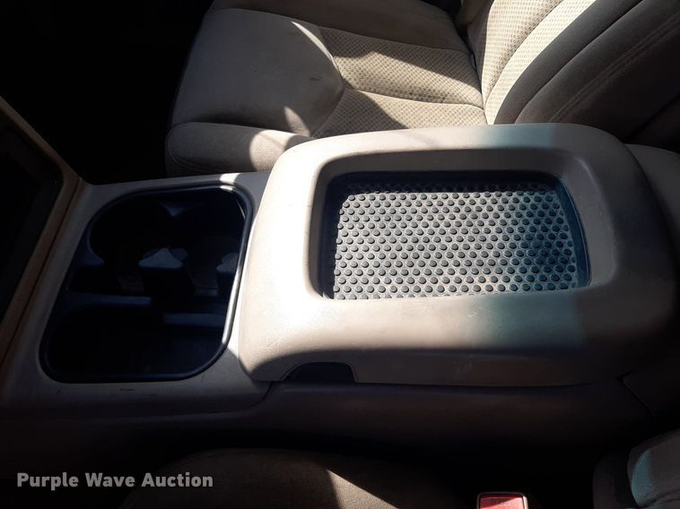 image for item OF9459 2003 Chevrolet Silverado 1500  Ext. Cab pickup truck