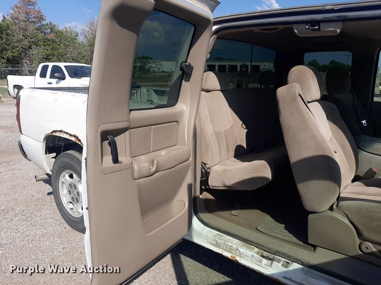 image for item OF9459 2003 Chevrolet Silverado 1500  Ext. Cab pickup truck