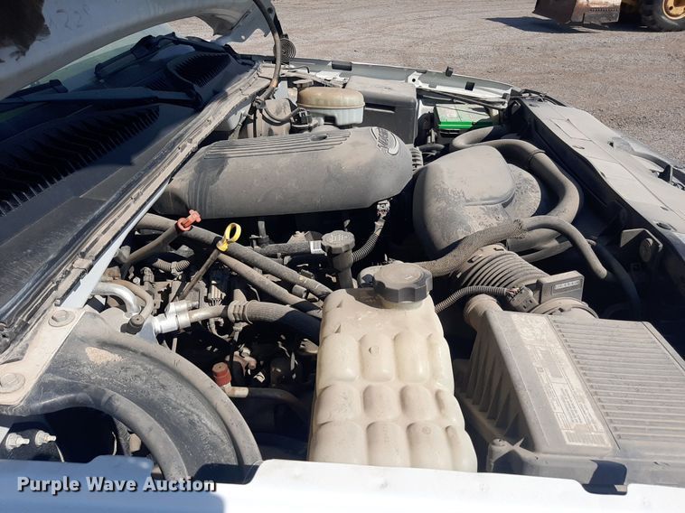 image for item OF9459 2003 Chevrolet Silverado 1500  Ext. Cab pickup truck