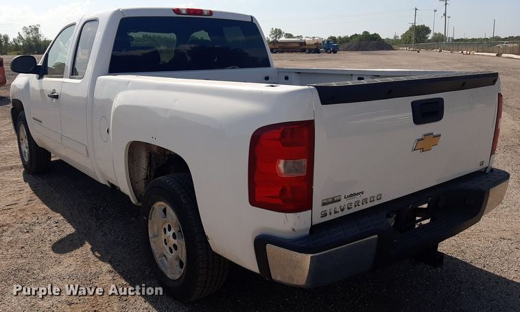 image for item OF9463 2011 Chevrolet Silverado 1500  Ext. Cab pickup truck
