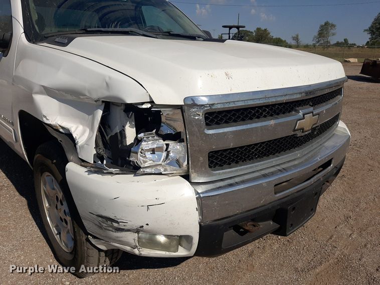 image for item OF9463 2011 Chevrolet Silverado 1500  Ext. Cab pickup truck