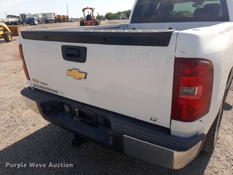 image for item OF9463 2011 Chevrolet Silverado 1500  Ext. Cab pickup truck