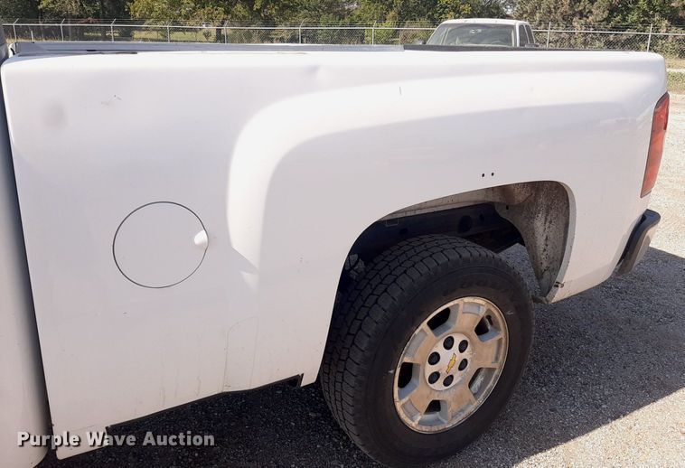 image for item OF9463 2011 Chevrolet Silverado 1500  Ext. Cab pickup truck