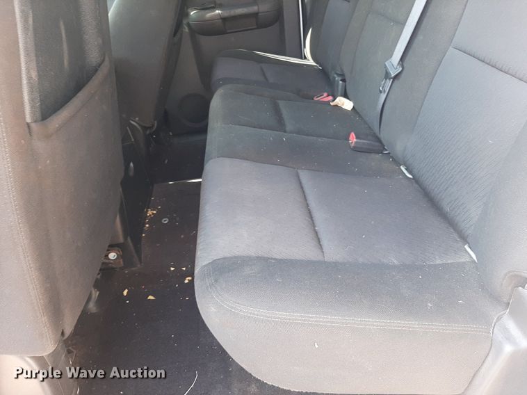 image for item OF9463 2011 Chevrolet Silverado 1500  Ext. Cab pickup truck