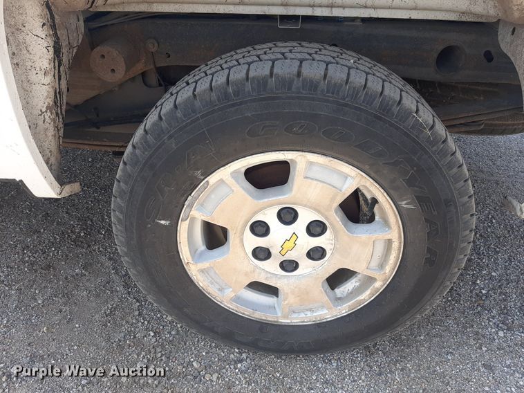 image for item OF9463 2011 Chevrolet Silverado 1500  Ext. Cab pickup truck