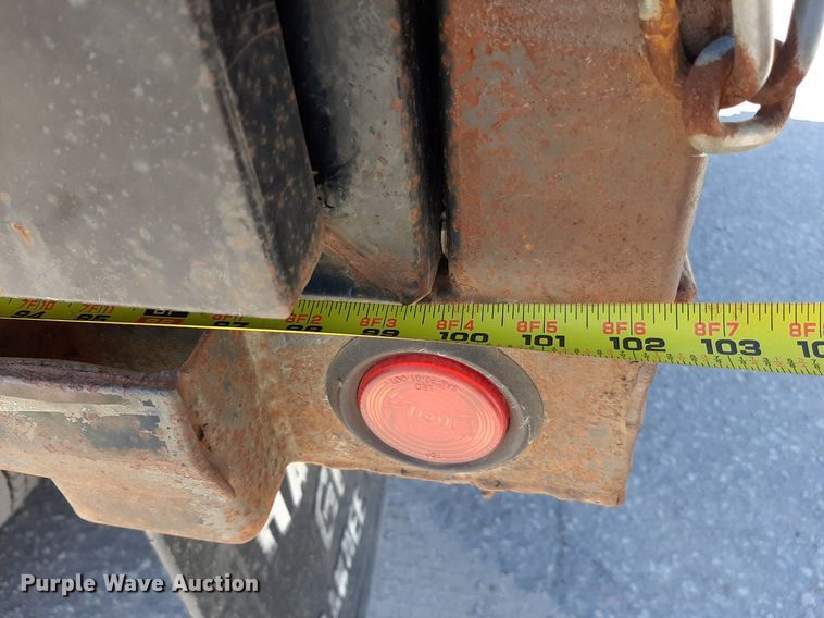 image for item OF9488 2007 Chevrolet Silverado 3500  Crew Cab flatbed pickup truck