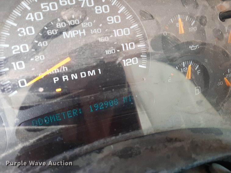 image for item OF9488 2007 Chevrolet Silverado 3500  Crew Cab flatbed pickup truck