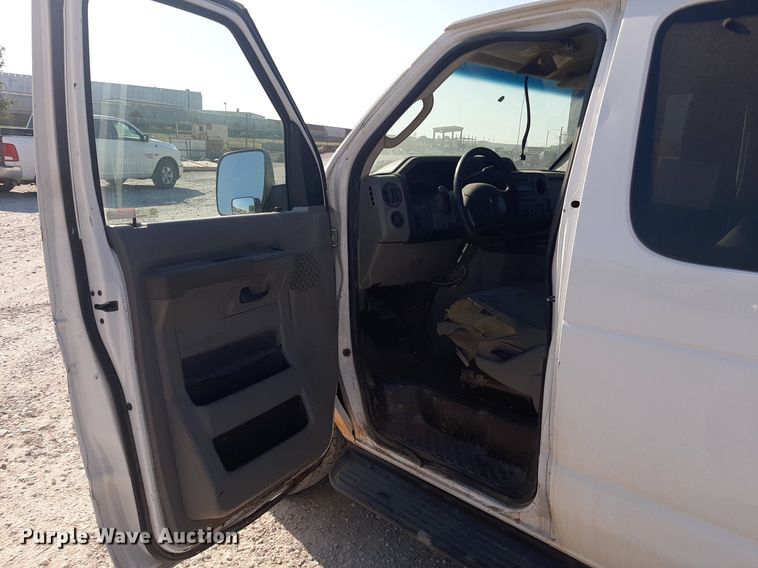 image for item OF9489 2012 Ford E-350 Super Duty  van