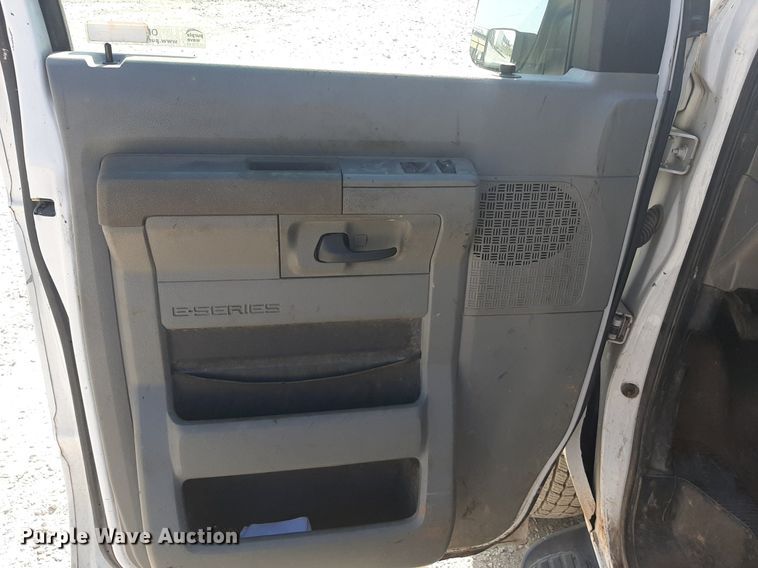 image for item OF9489 2012 Ford E-350 Super Duty  van