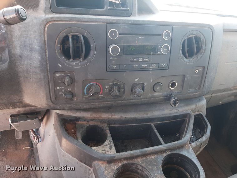 image for item OF9489 2012 Ford E-350 Super Duty  van