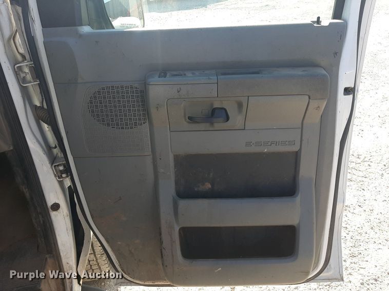 image for item OF9489 2012 Ford E-350 Super Duty  van