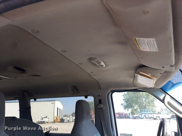 image for item OF9489 2012 Ford E-350 Super Duty  van