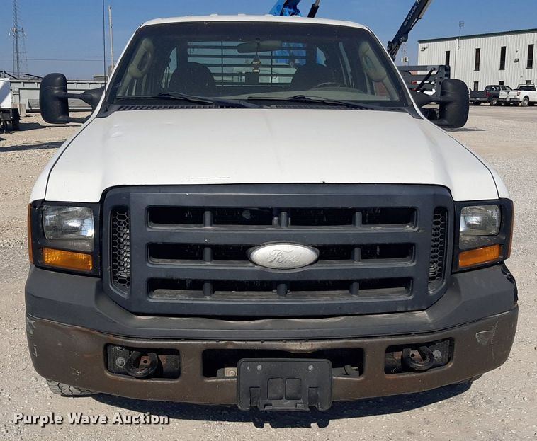 image for item OF9491 2007 Ford F350 Super Duty  Crew Cab pickup truck