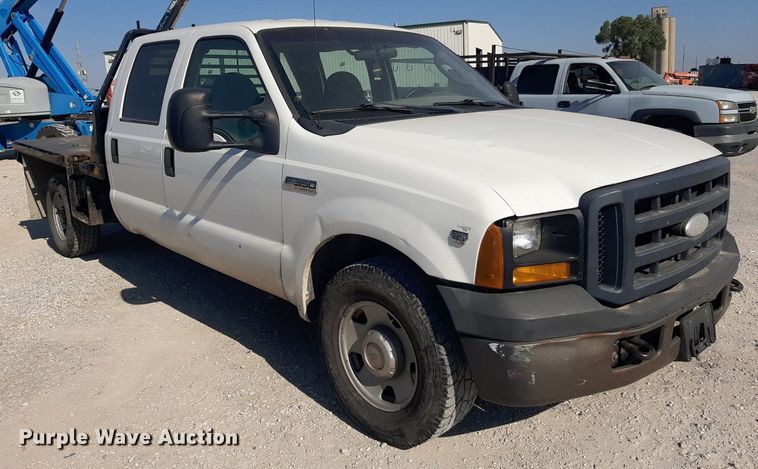 image for item OF9491 2007 Ford F350 Super Duty  Crew Cab pickup truck