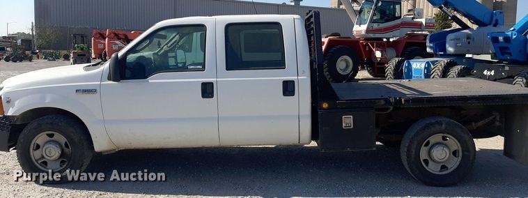 image for item OF9491 2007 Ford F350 Super Duty  Crew Cab pickup truck