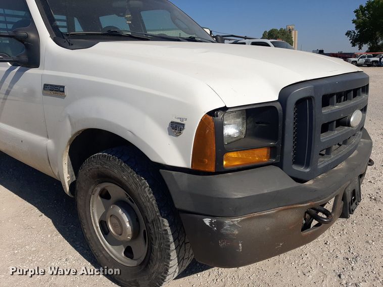 image for item OF9491 2007 Ford F350 Super Duty  Crew Cab pickup truck