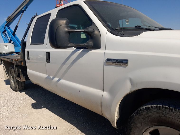 image for item OF9491 2007 Ford F350 Super Duty  Crew Cab pickup truck