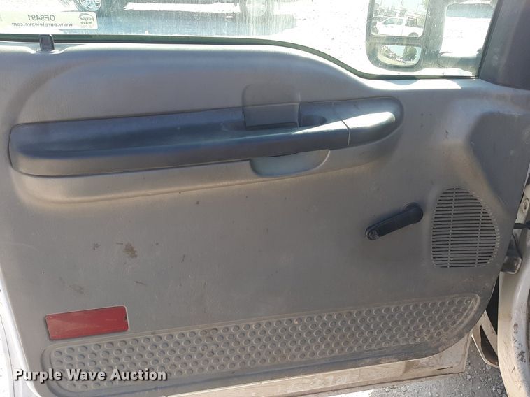 image for item OF9491 2007 Ford F350 Super Duty  Crew Cab pickup truck