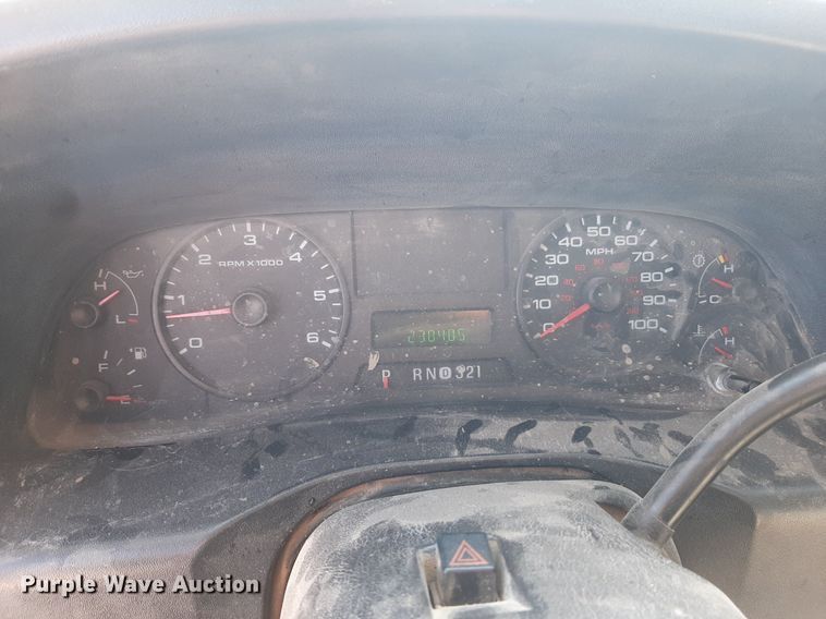 image for item OF9491 2007 Ford F350 Super Duty  Crew Cab pickup truck