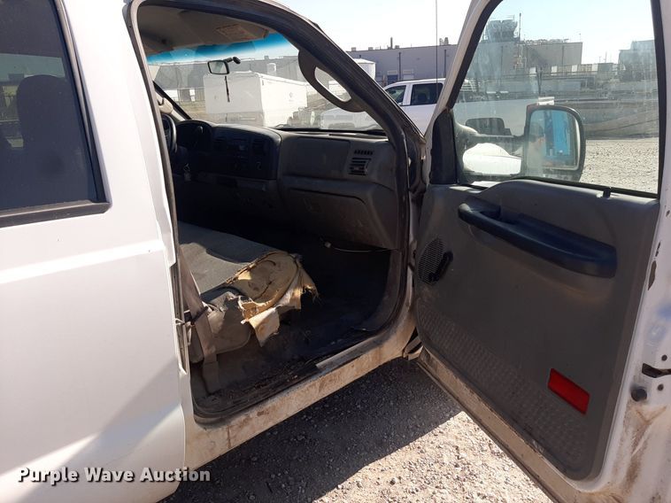 image for item OF9491 2007 Ford F350 Super Duty  Crew Cab pickup truck