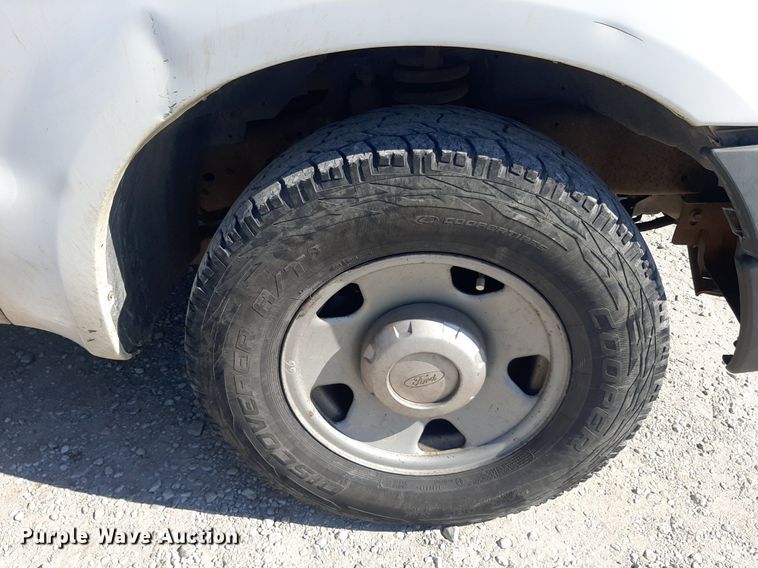 image for item OF9491 2007 Ford F350 Super Duty  Crew Cab pickup truck