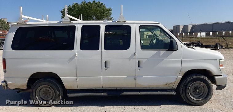 image for item OF9492 2013 Ford E350 XL Super Duty  van