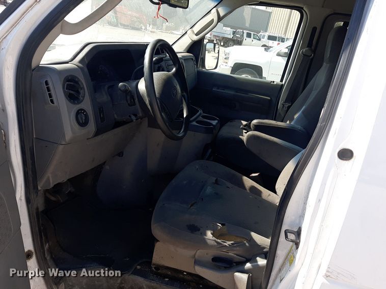 image for item OF9492 2013 Ford E350 XL Super Duty  van