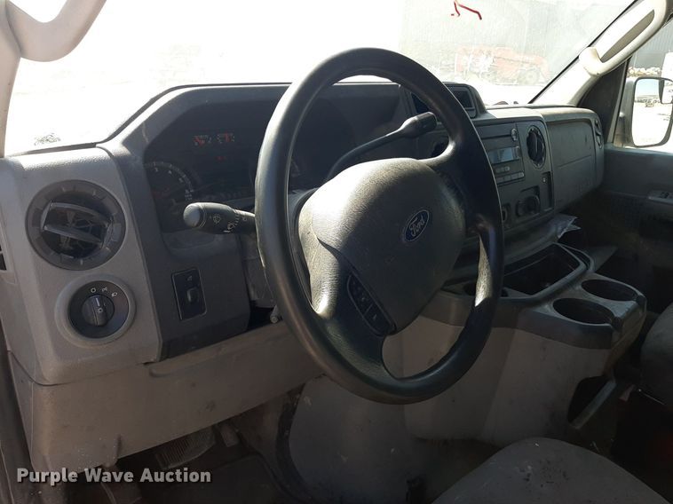 image for item OF9492 2013 Ford E350 XL Super Duty  van