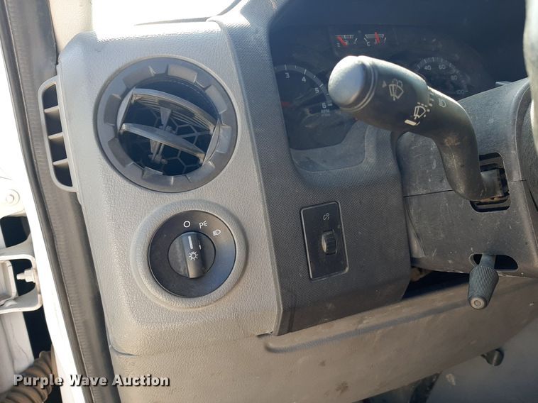 image for item OF9492 2013 Ford E350 XL Super Duty  van