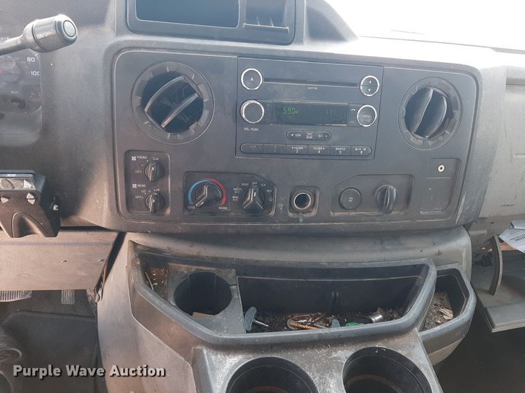 image for item OF9492 2013 Ford E350 XL Super Duty  van