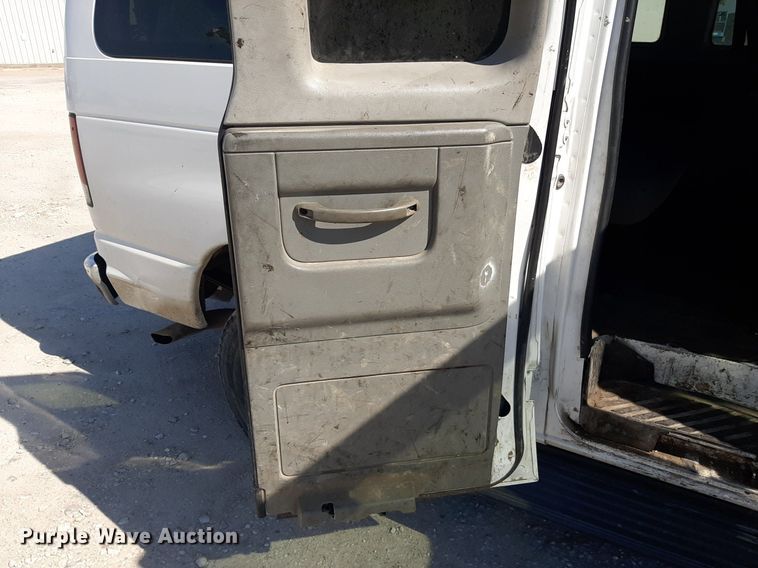 image for item OF9492 2013 Ford E350 XL Super Duty  van