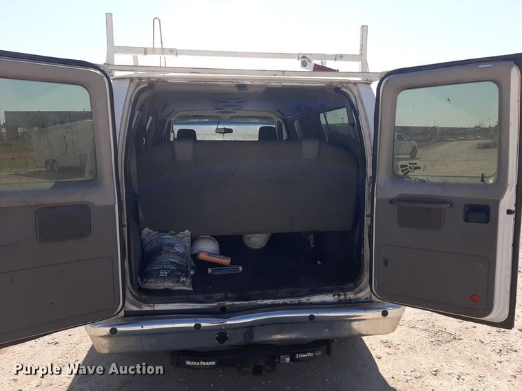 image for item OF9492 2013 Ford E350 XL Super Duty  van