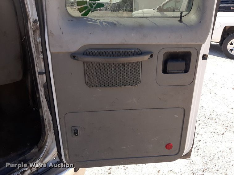 image for item OF9492 2013 Ford E350 XL Super Duty  van