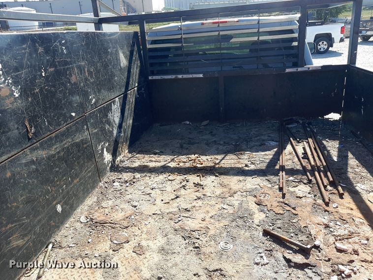 image for item OF9499 2007 Chevrolet Silverado 3500  Crew Cab flatbed pickup truck