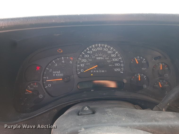 image for item OF9499 2007 Chevrolet Silverado 3500  Crew Cab flatbed pickup truck