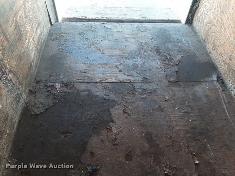 image for item OF9502 2005 Continental Cargo  enclosed cargo trailer