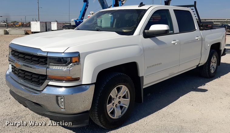 image for item OF9504 2017 Chevrolet Silverado 1500  Crew Cab pickup truck